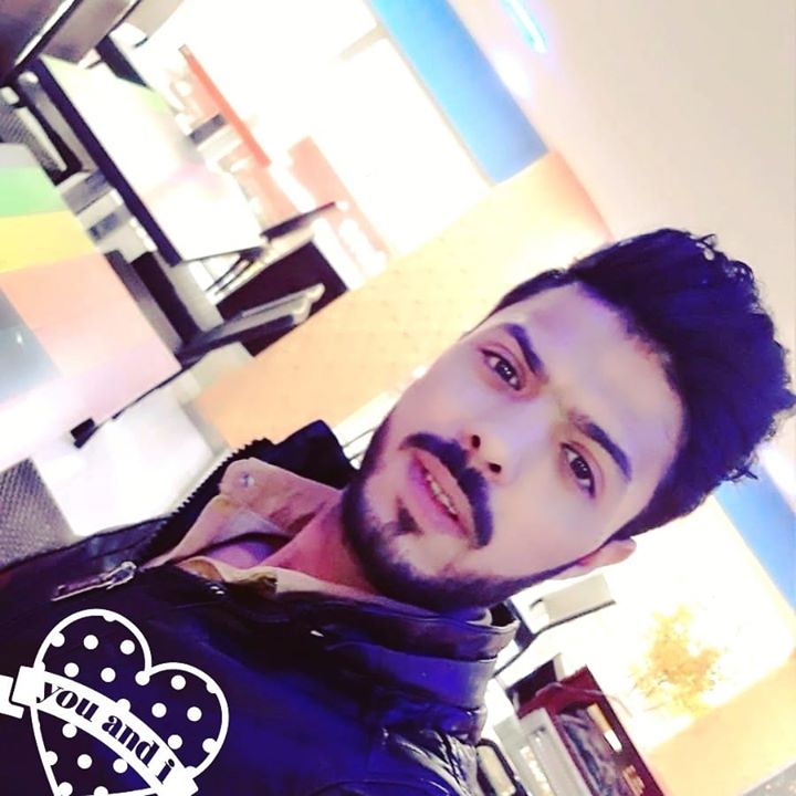 مصطفى