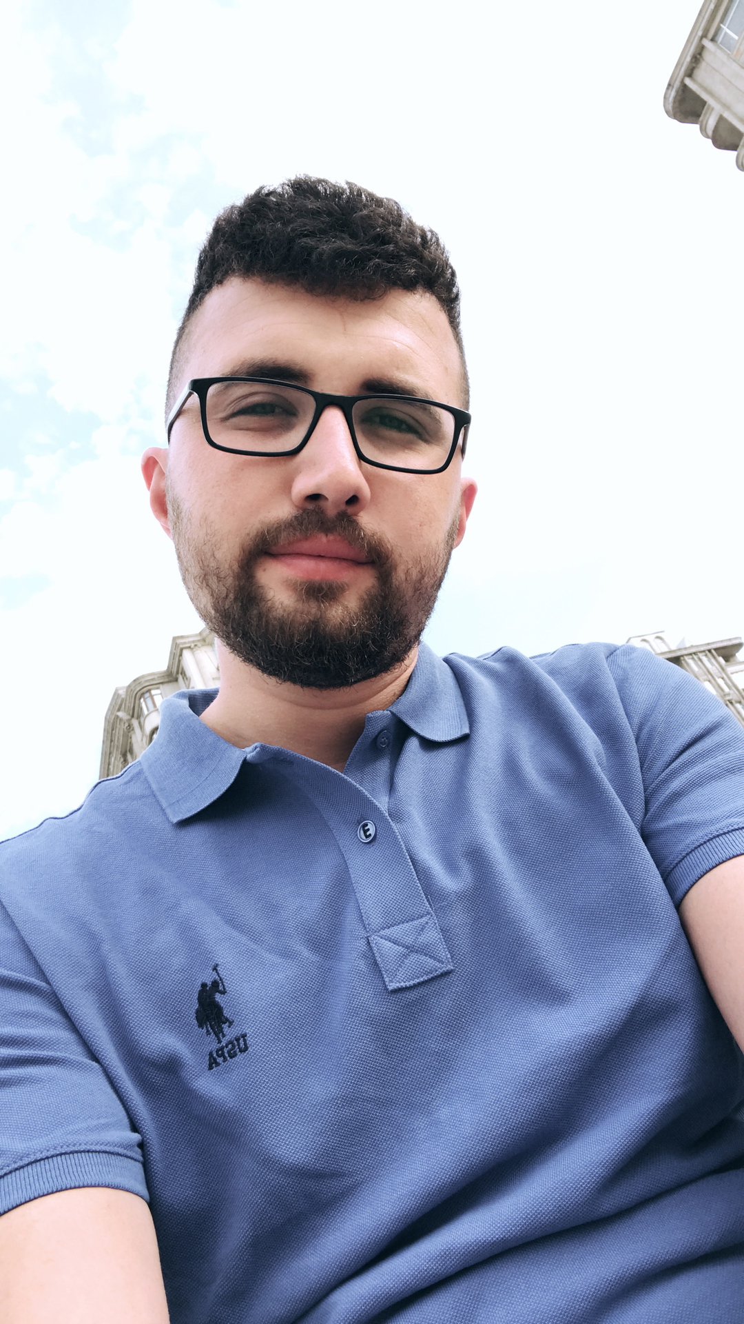 Özgür