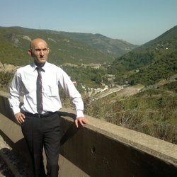 Halis