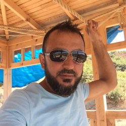 Yunis