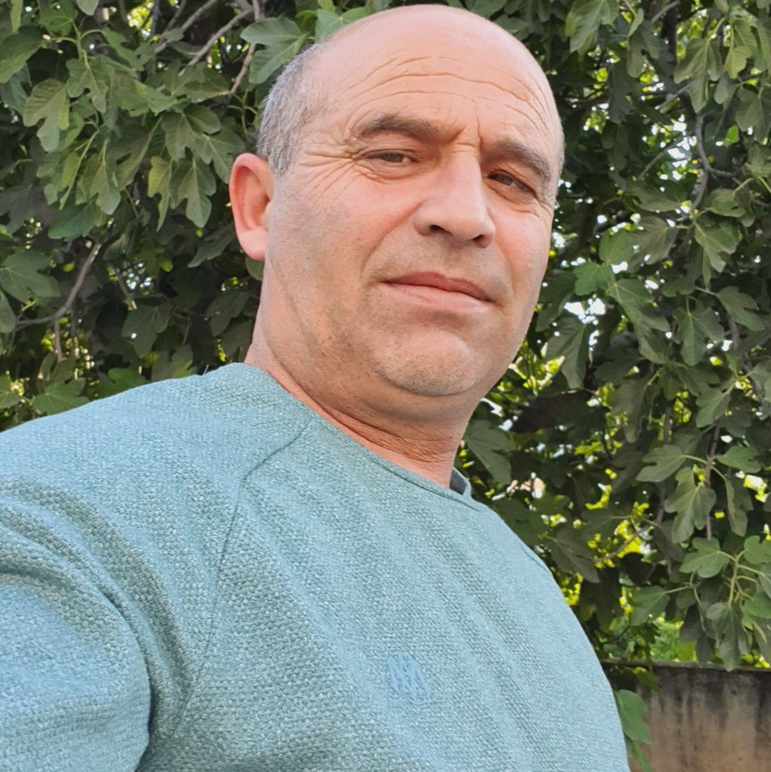 Ali