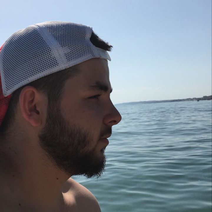 Özgür