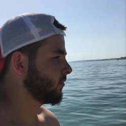 Özgür