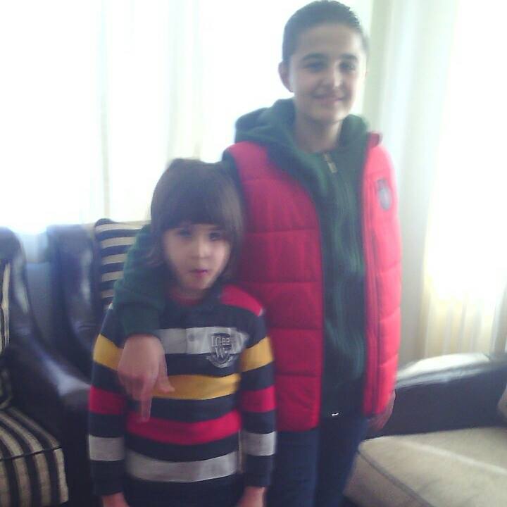 عادل