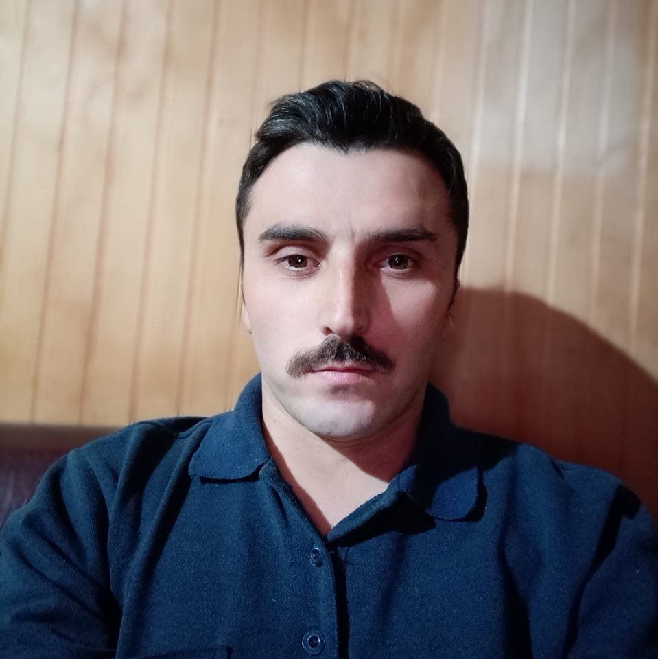 Adán