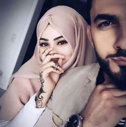 وحيدة