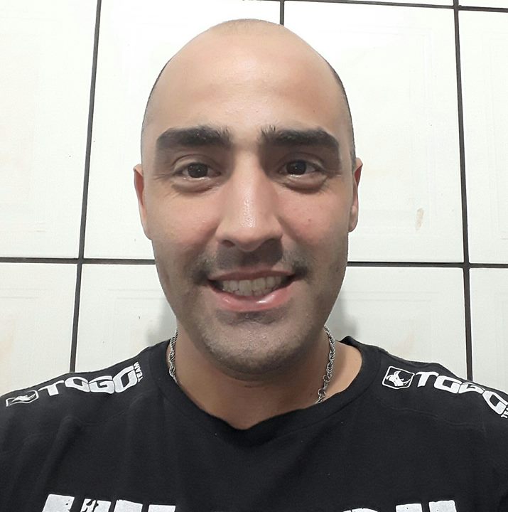 André