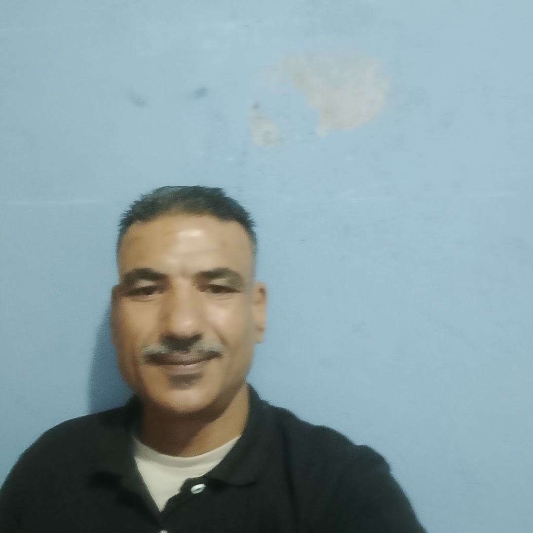 مصطفى