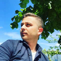 Özgür