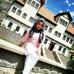 Ayşenur