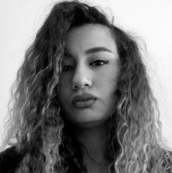 Özge