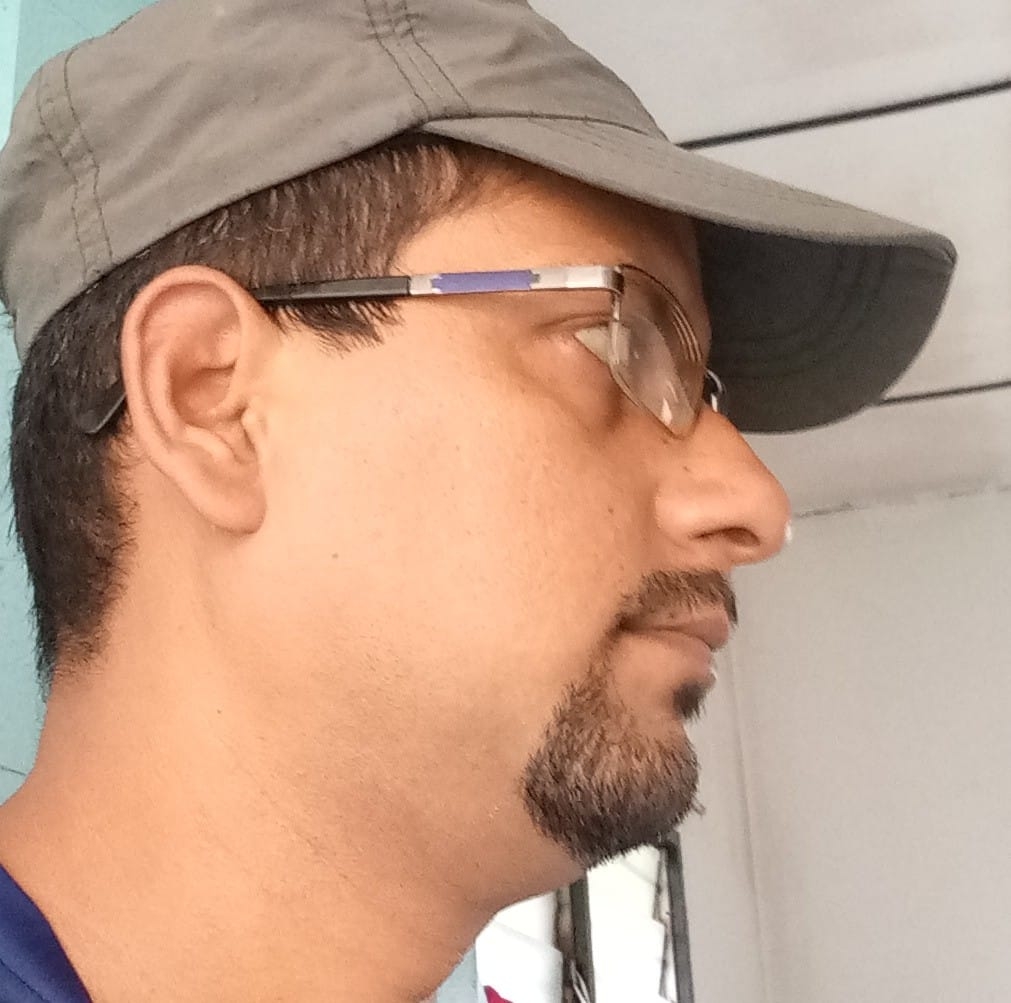 आर