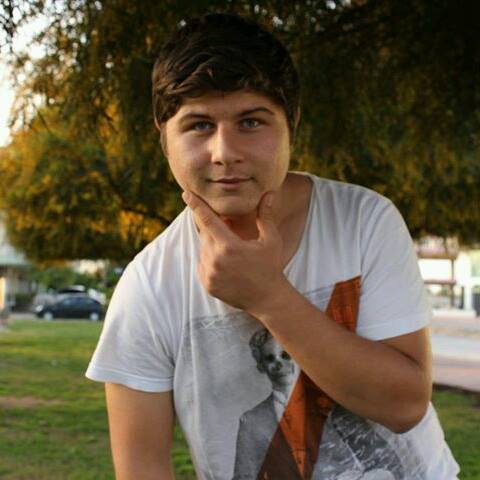 Özgür