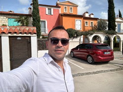 Özgür