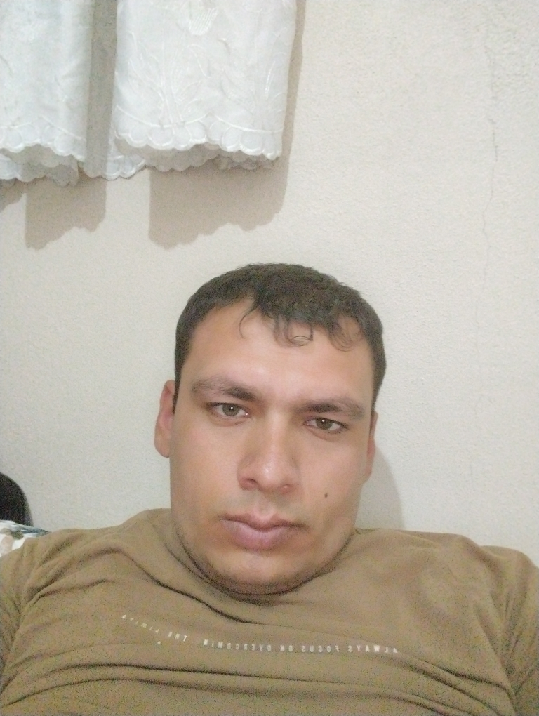 Özgűr