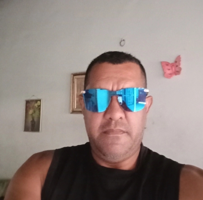 José