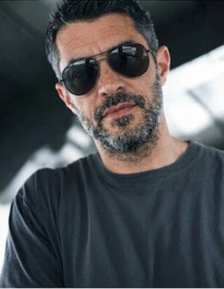 Özgür