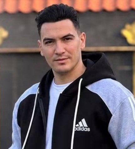 مصطفي