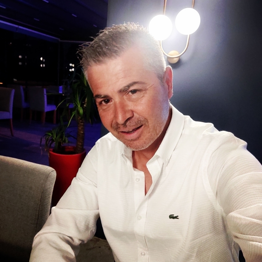 Özgür