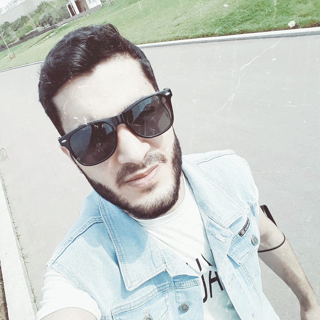 Yazar