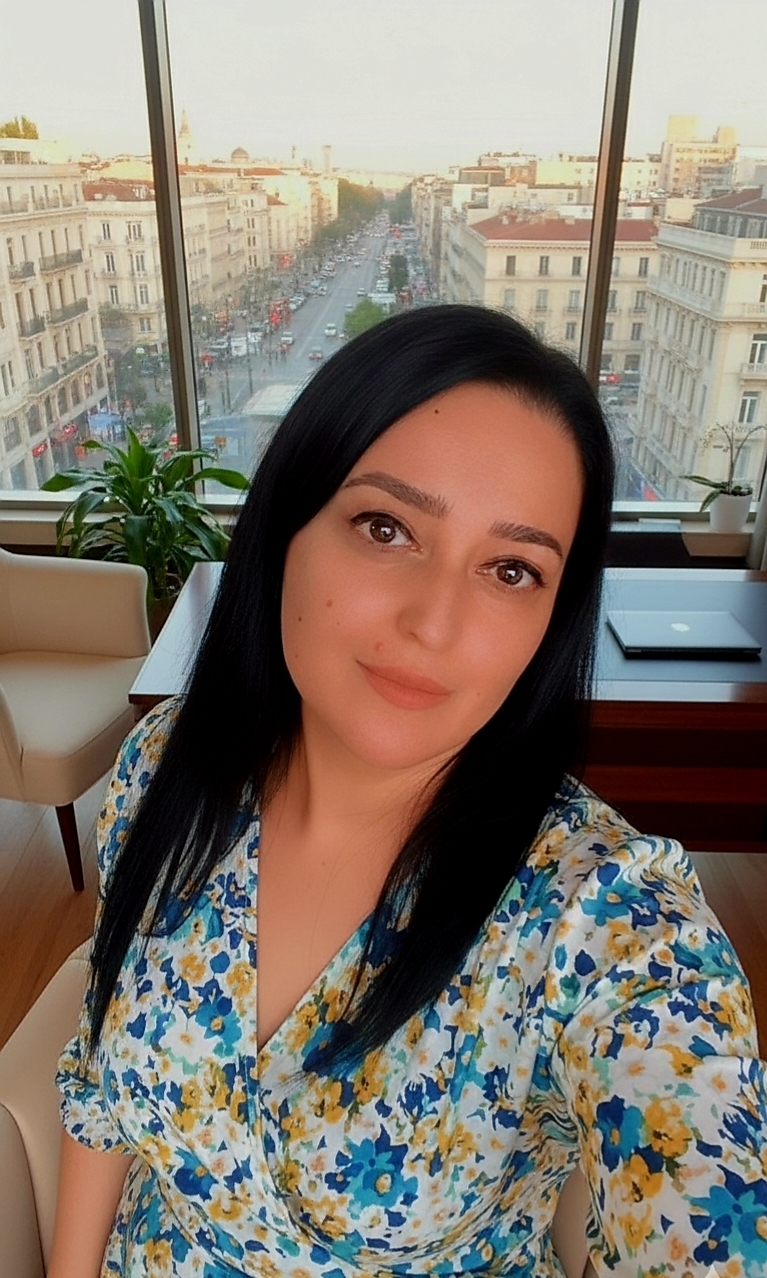 Emlakcı