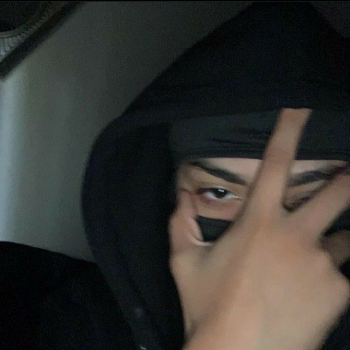 ツ