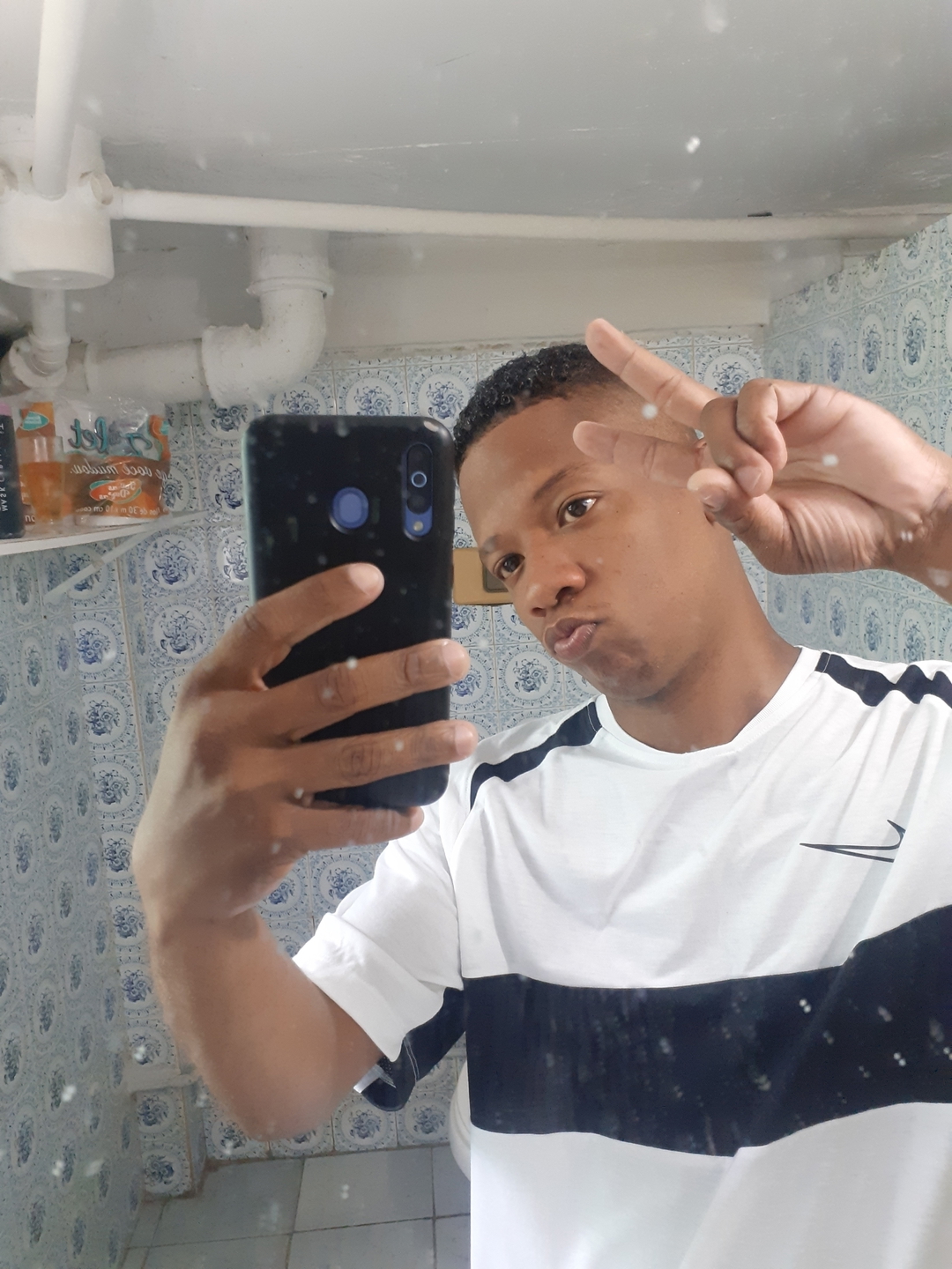 DJ