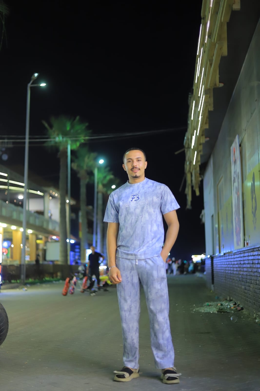 مصطفى