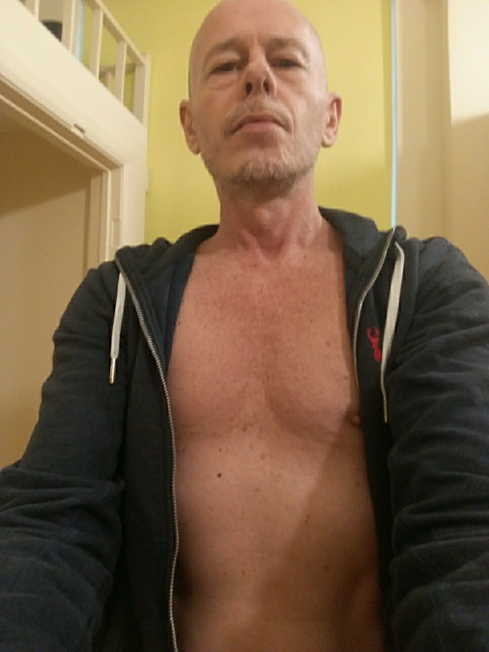 Lee