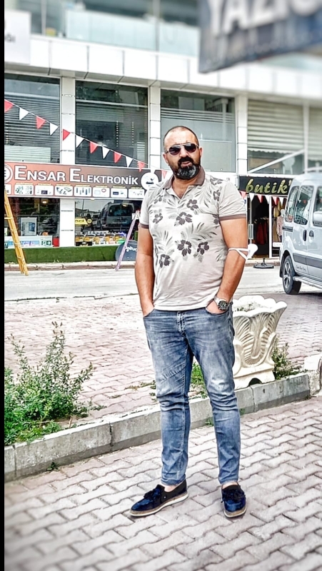 Eşref