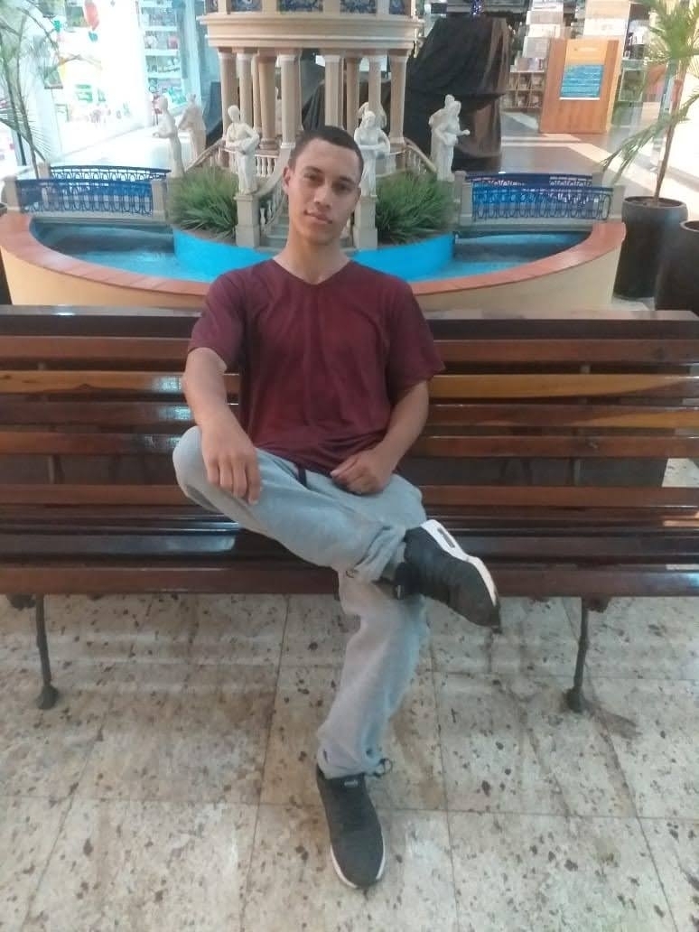 Asdiasdhu