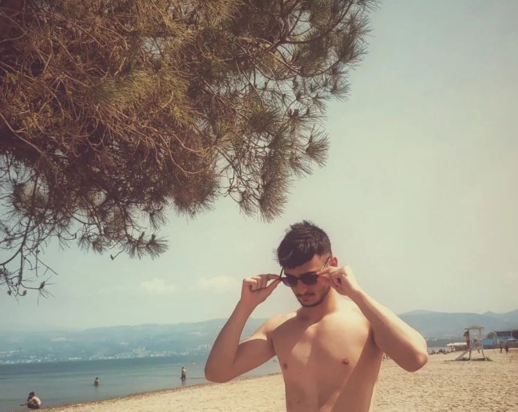 Bobi