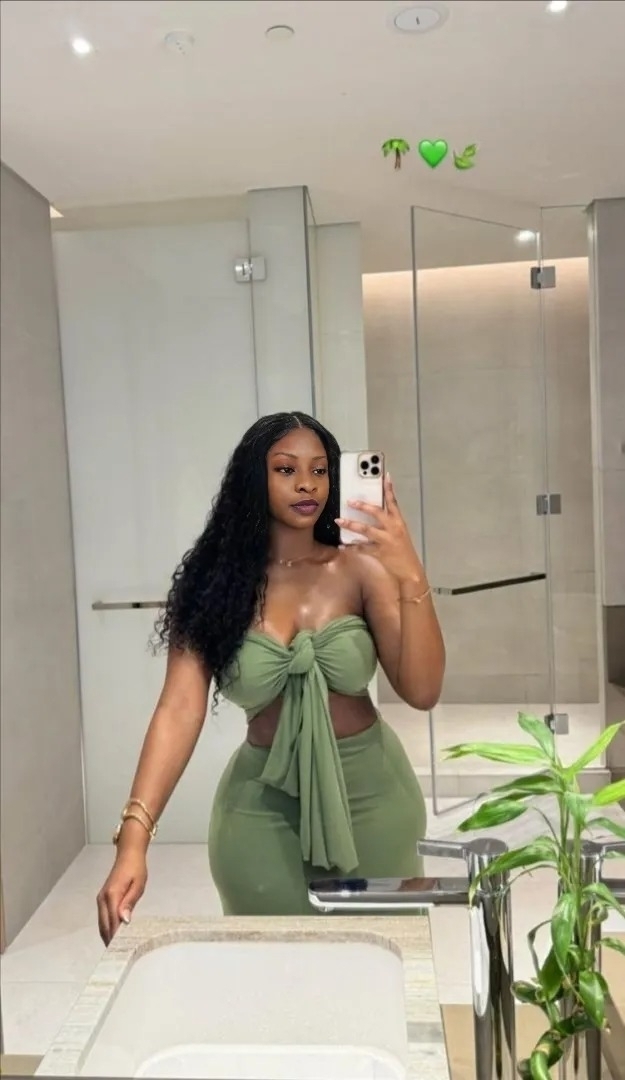 Mia