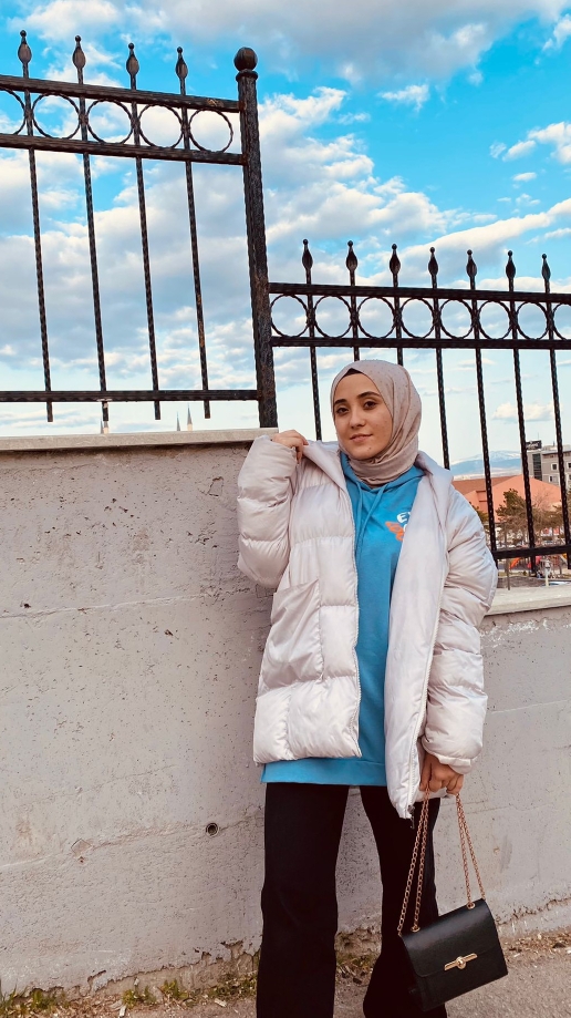Nur