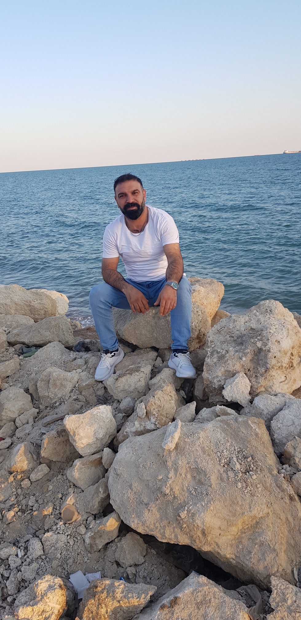 Ali