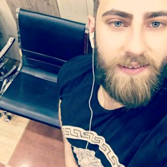 نبيل