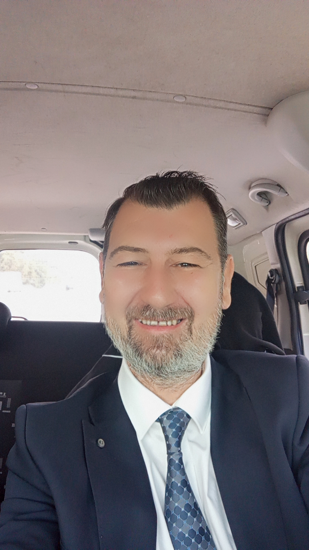 Özgür