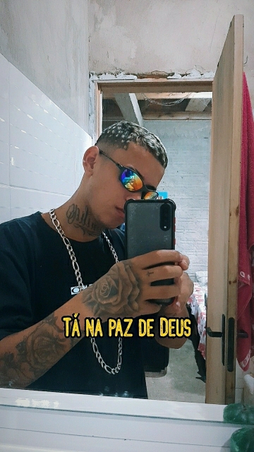 André