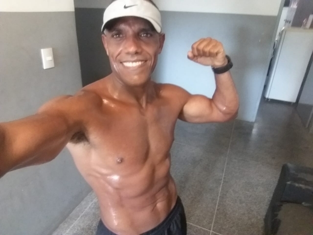 Caras