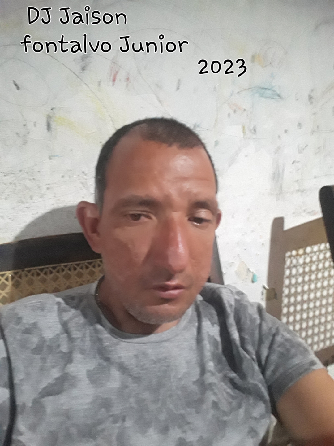 DJ