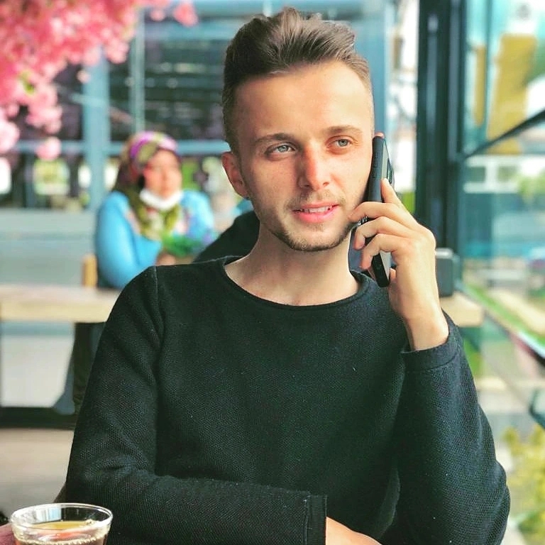 Özgür