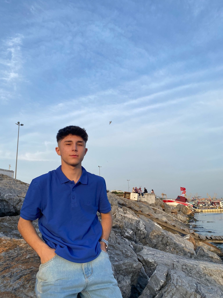 Yiğit