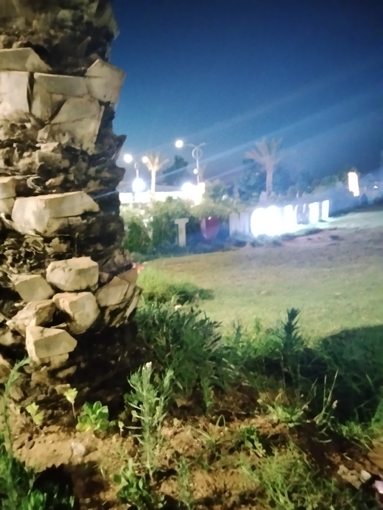 Zinou