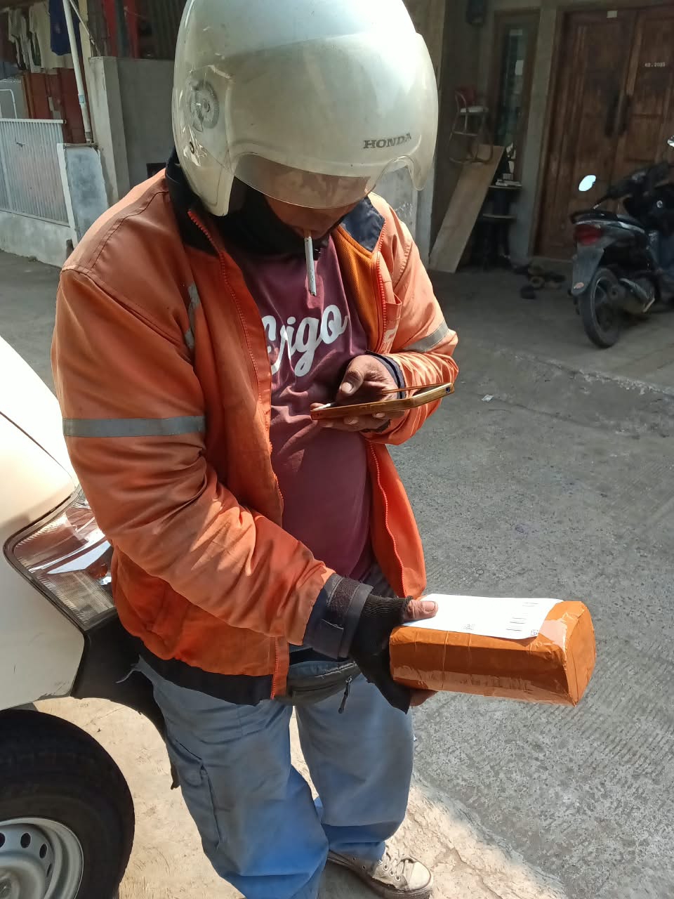 Nr