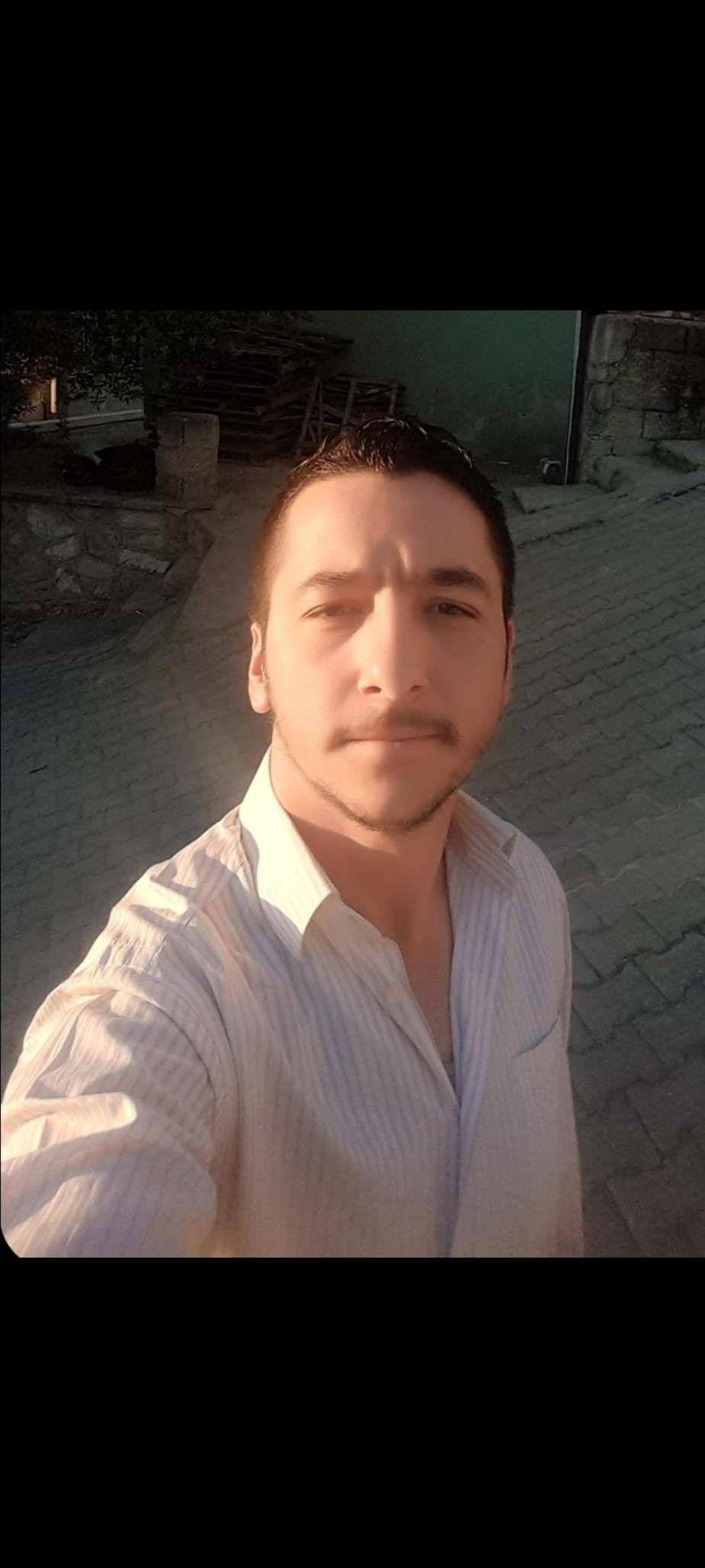 akif