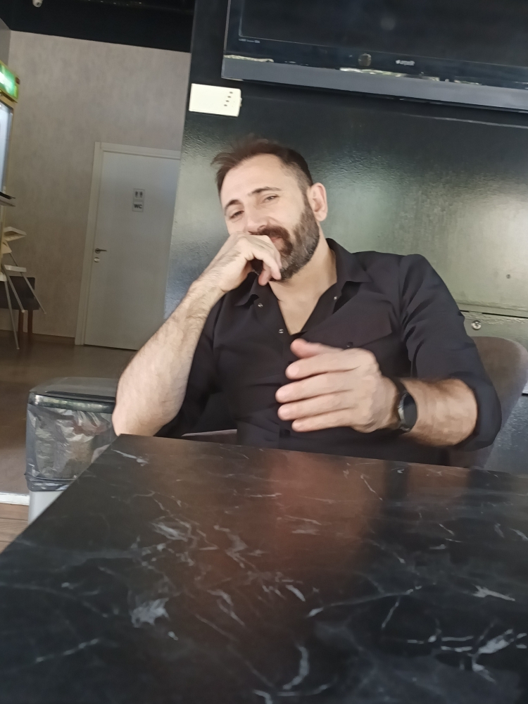 Ali