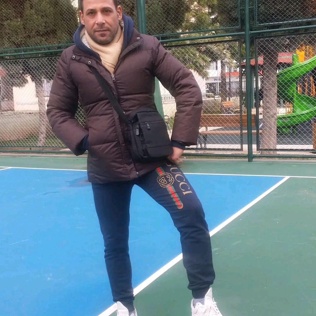 Si