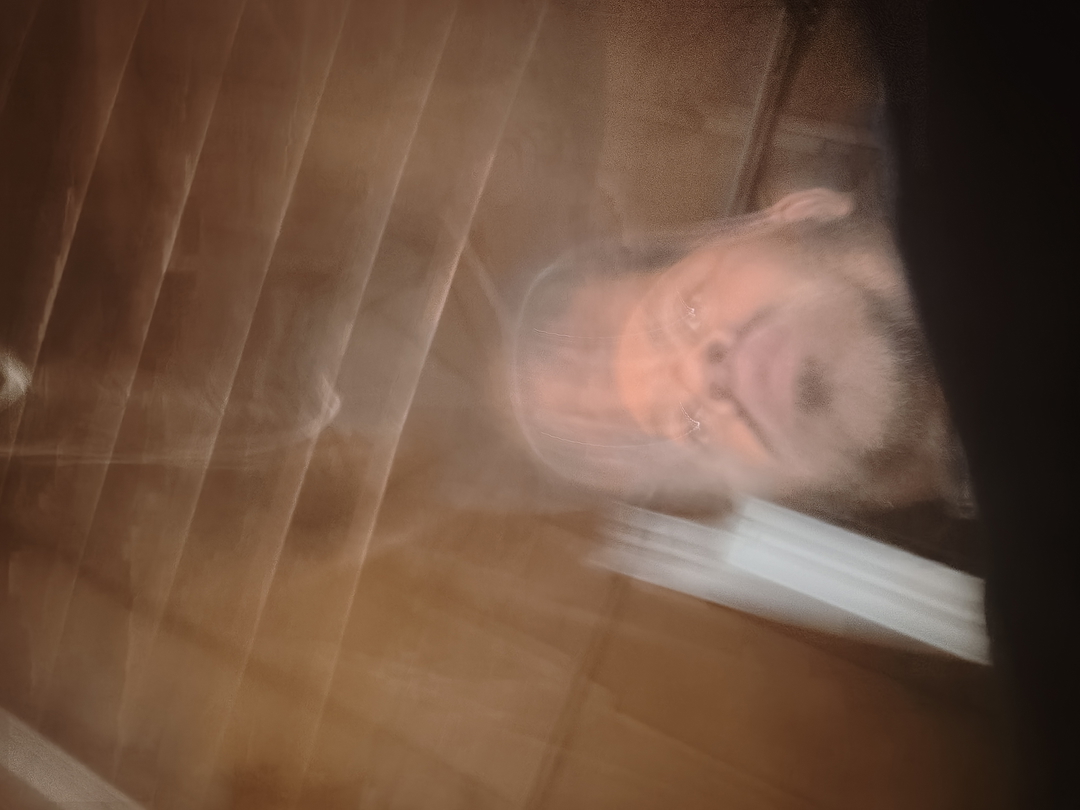 José