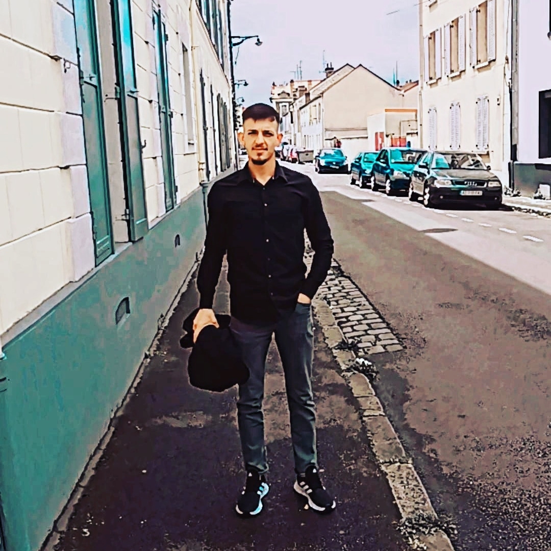 Önder