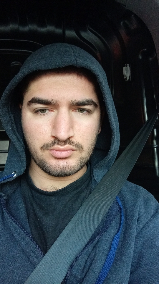 Özgür